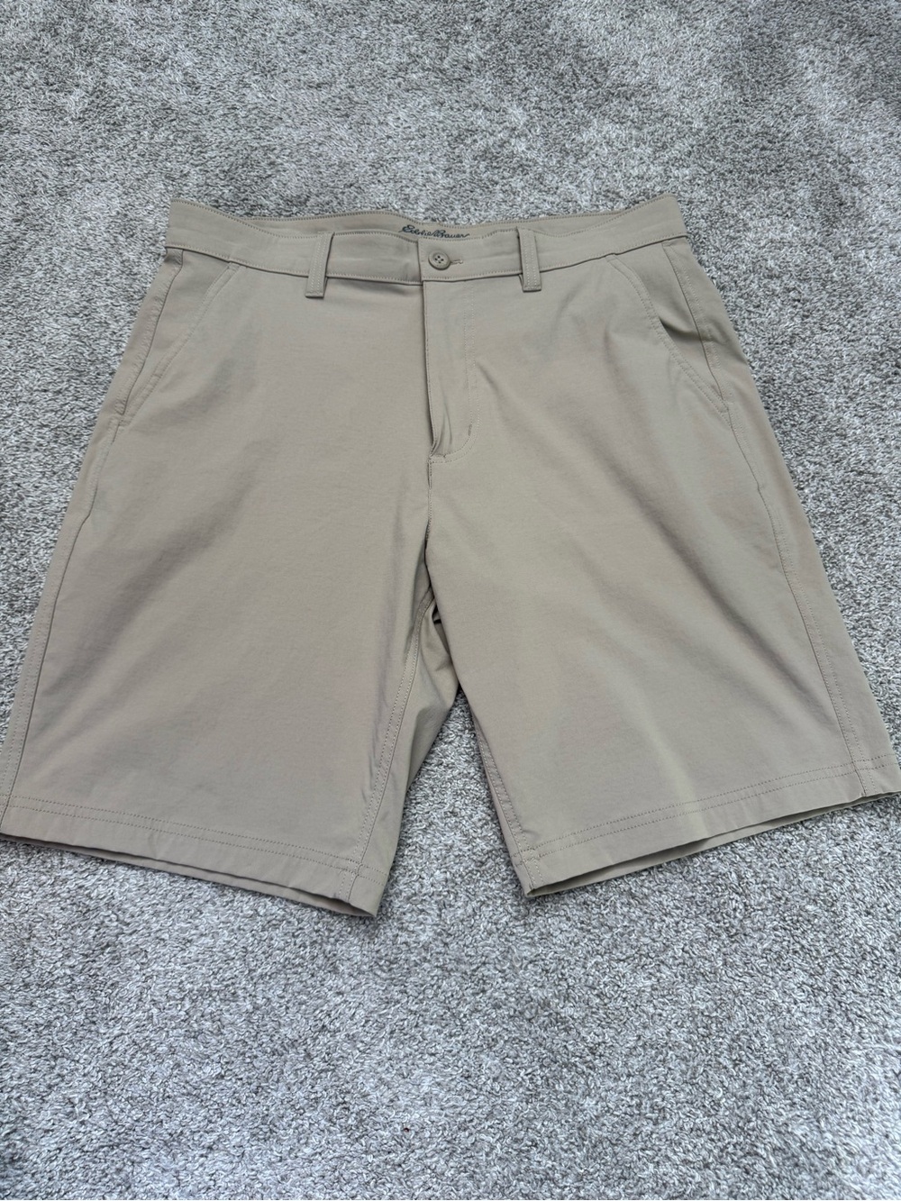 NWOT - Men's Eddie Bauer Light Khaki Shorts - 34